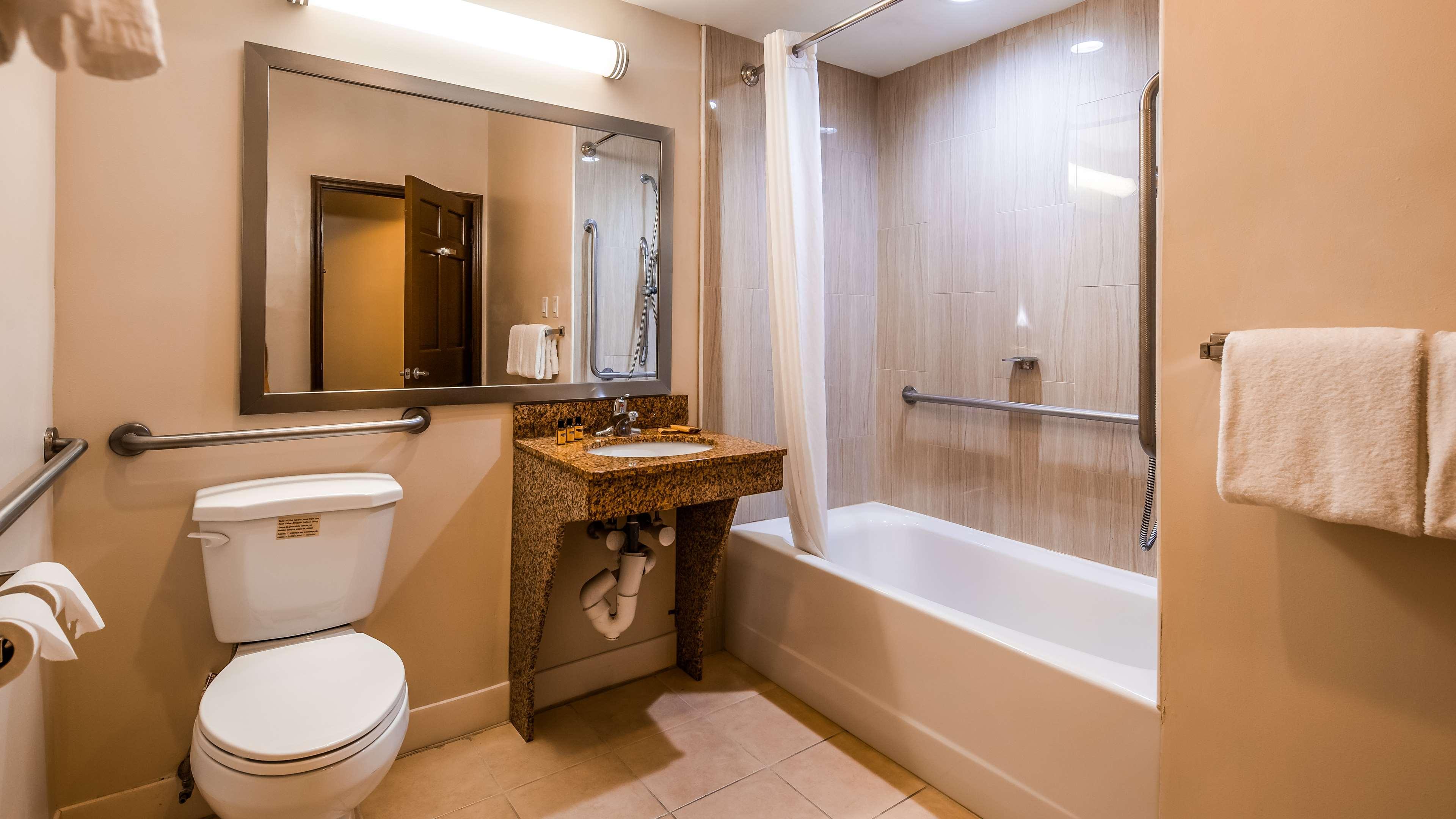 Best Western Plus The Inn & Suites At The Falls Poughkeepsie Luaran gambar