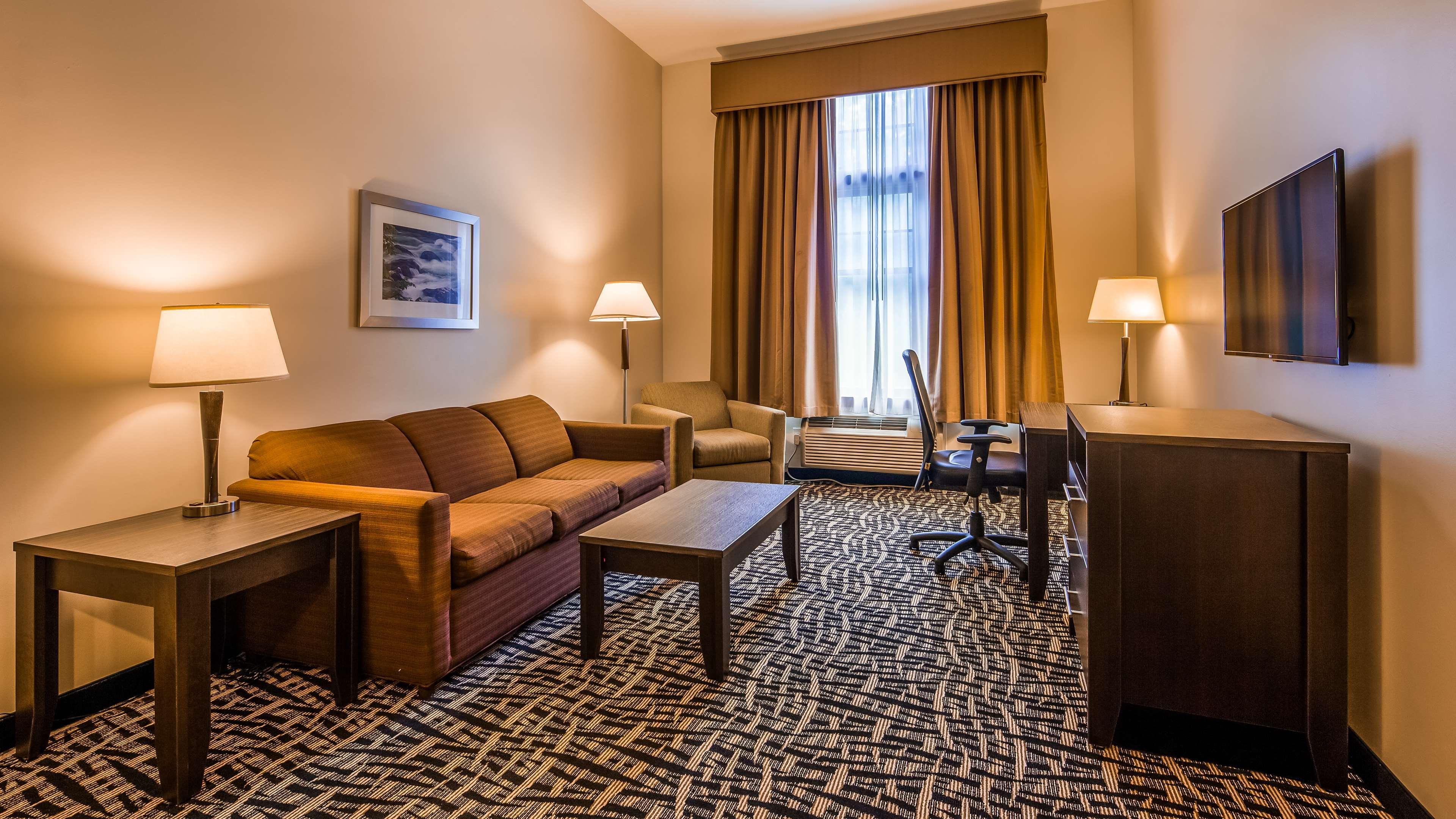 Best Western Plus The Inn & Suites At The Falls Poughkeepsie Luaran gambar