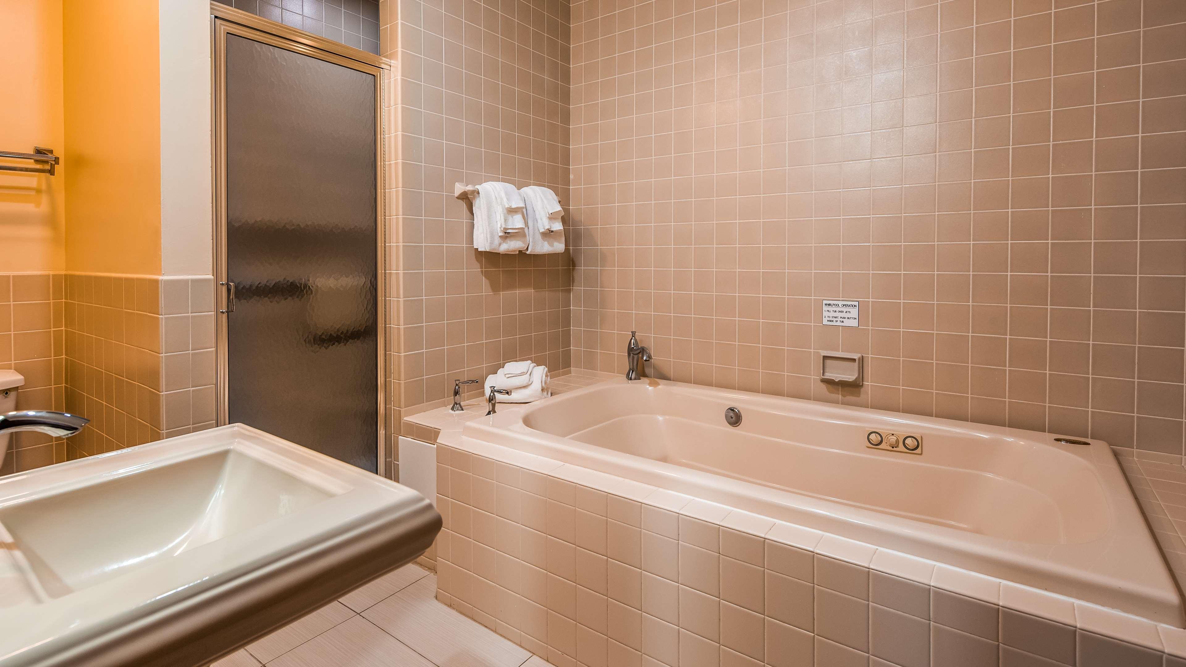 Best Western Plus The Inn & Suites At The Falls Poughkeepsie Luaran gambar