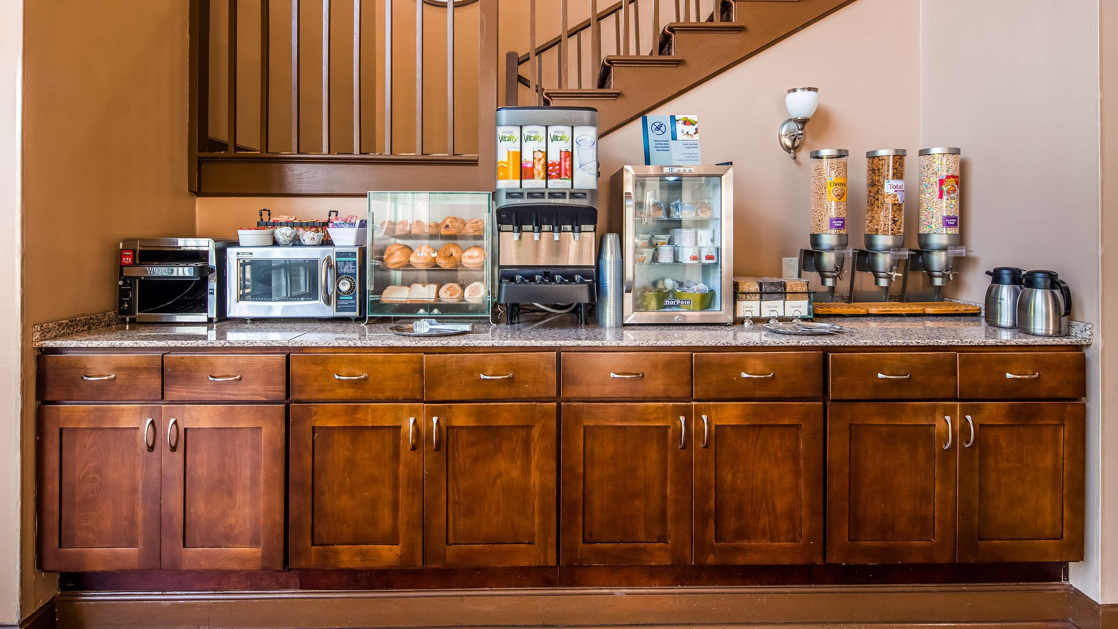 Best Western Plus The Inn & Suites At The Falls Poughkeepsie Luaran gambar