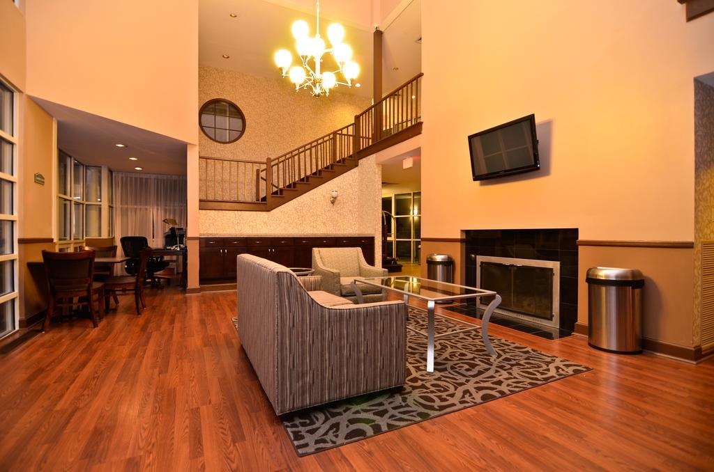 Best Western Plus The Inn & Suites At The Falls Poughkeepsie Luaran gambar