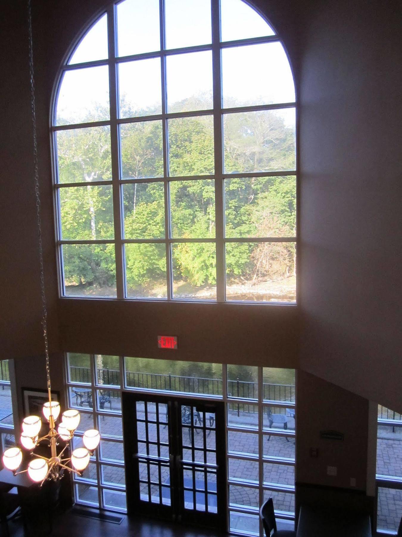 Best Western Plus The Inn & Suites At The Falls Poughkeepsie Luaran gambar