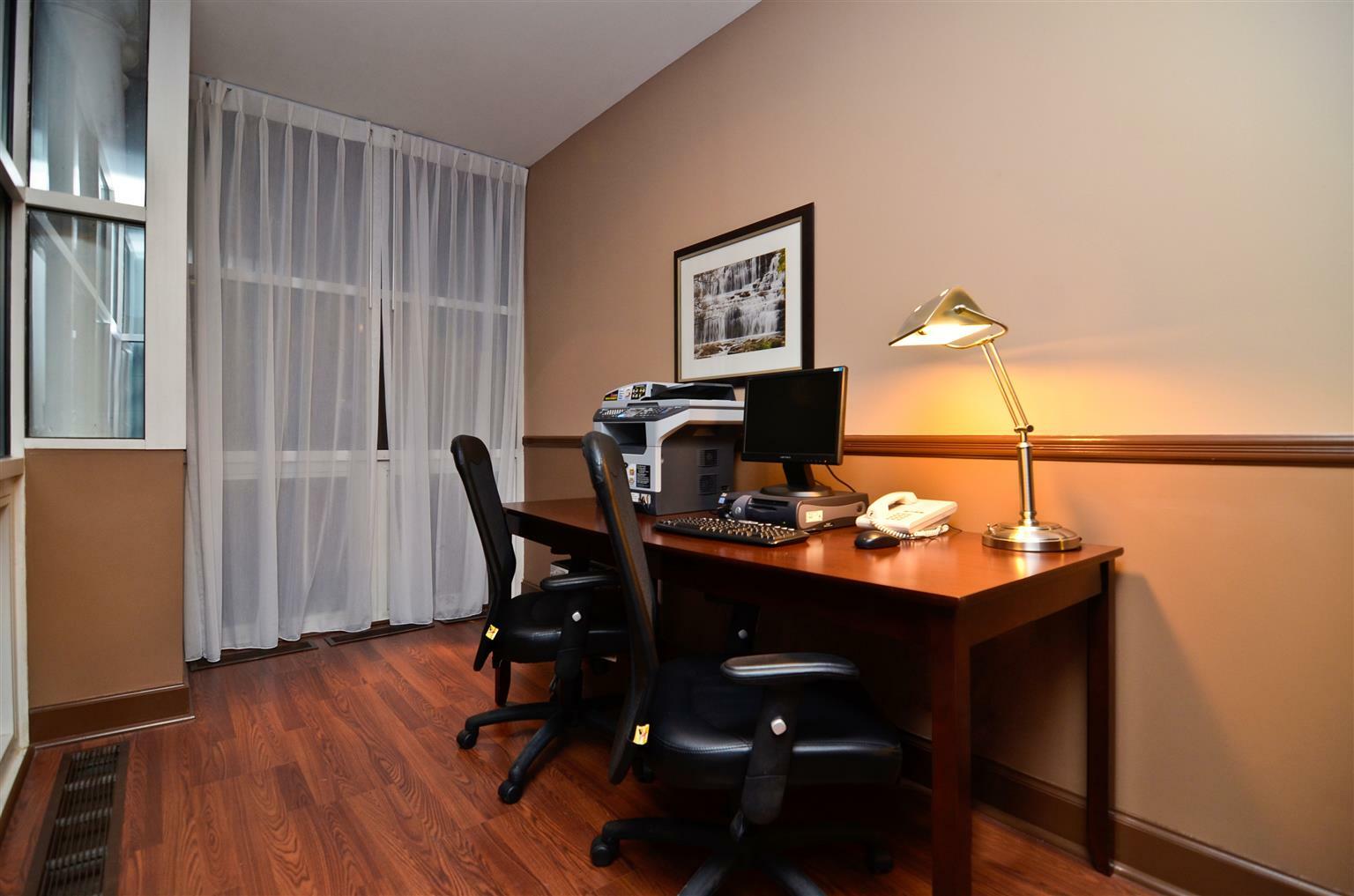 Best Western Plus The Inn & Suites At The Falls Poughkeepsie Luaran gambar